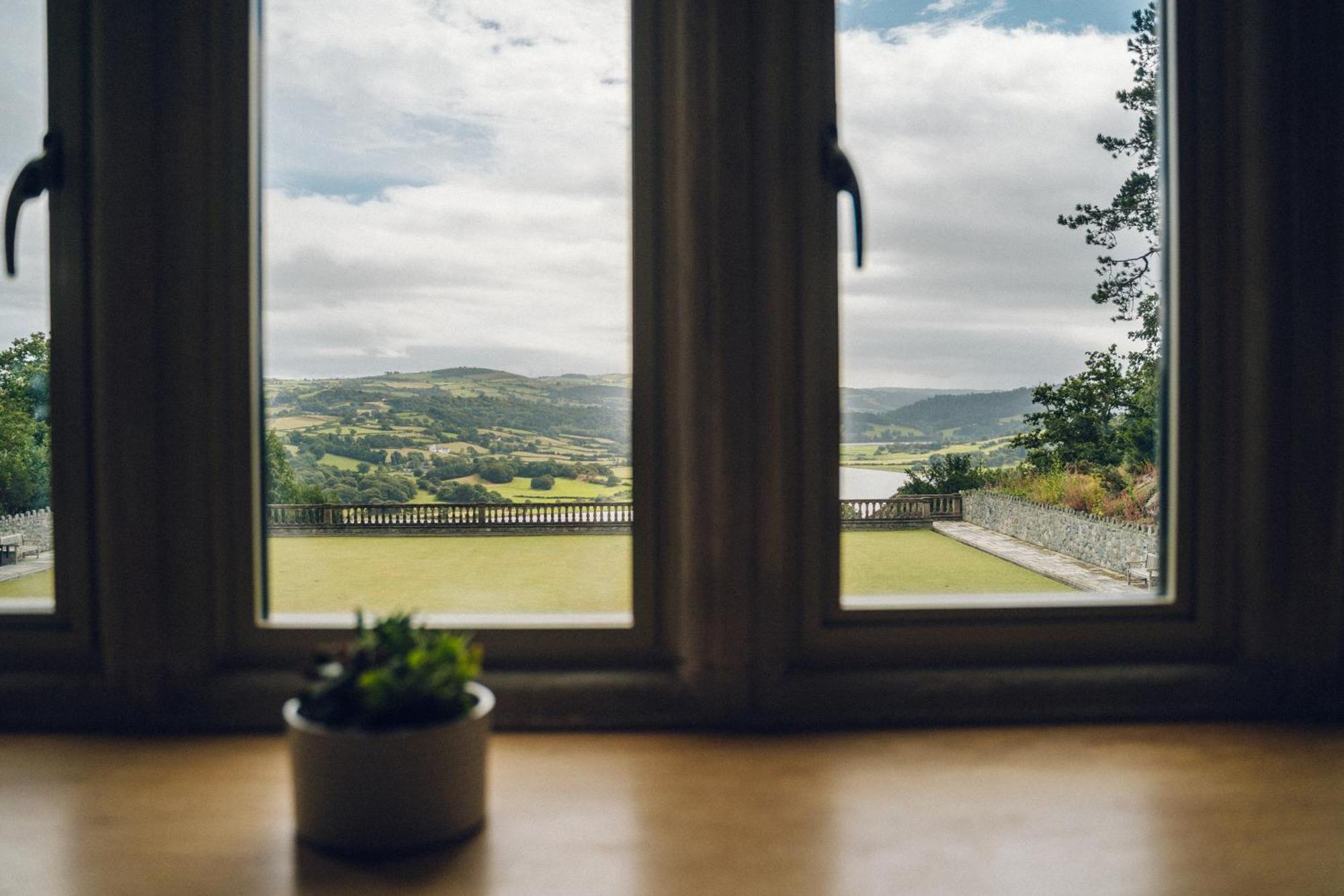 The Manor Boutique Hotel Restaurant And Bar Conwy Eksteriør bilde