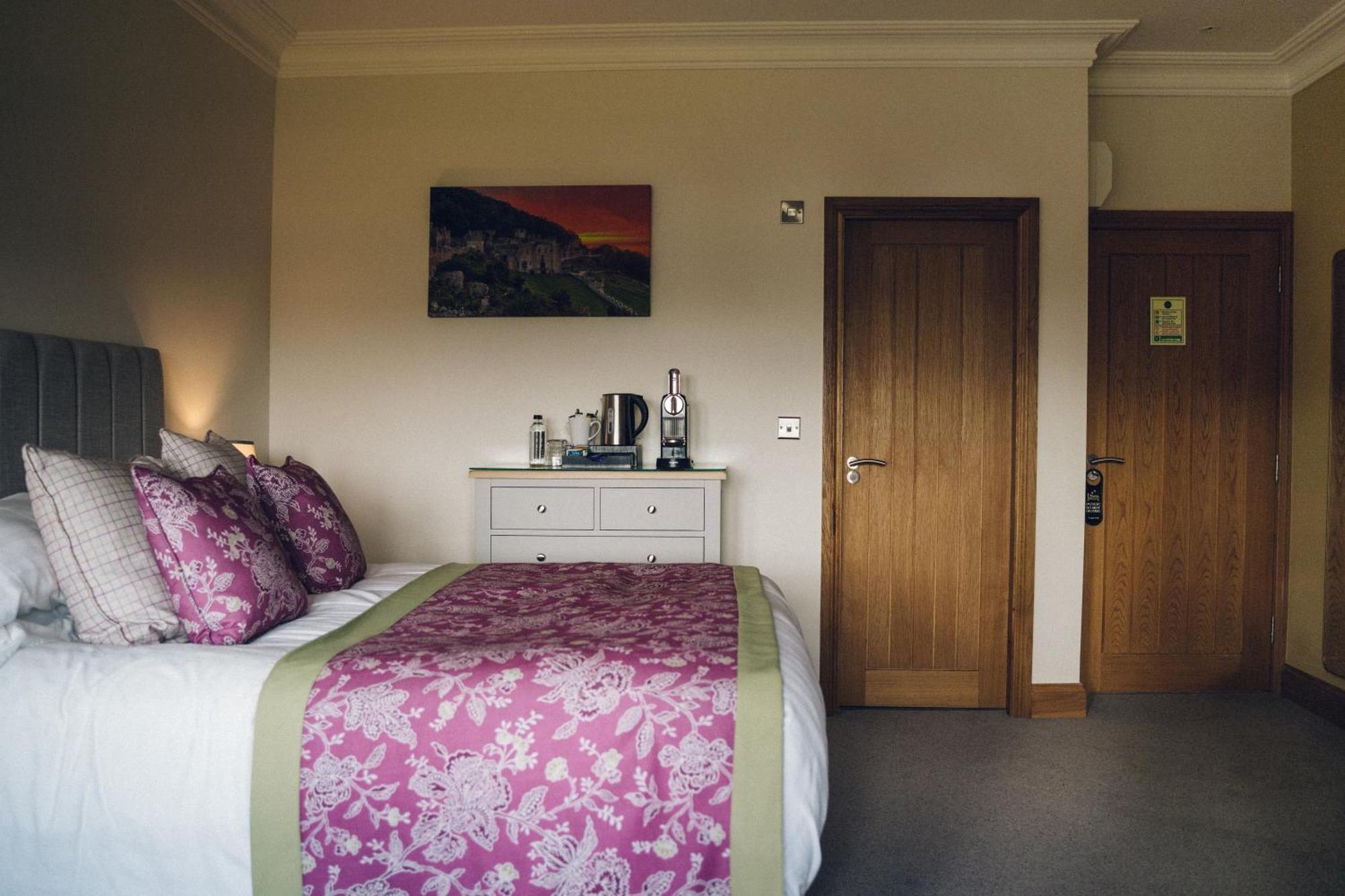 The Manor Boutique Hotel Restaurant And Bar Conwy Eksteriør bilde